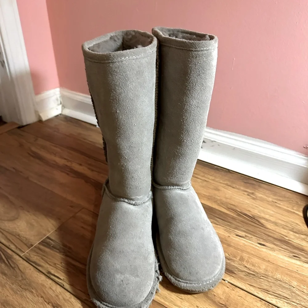 Gray boots - Picture 1 of 5